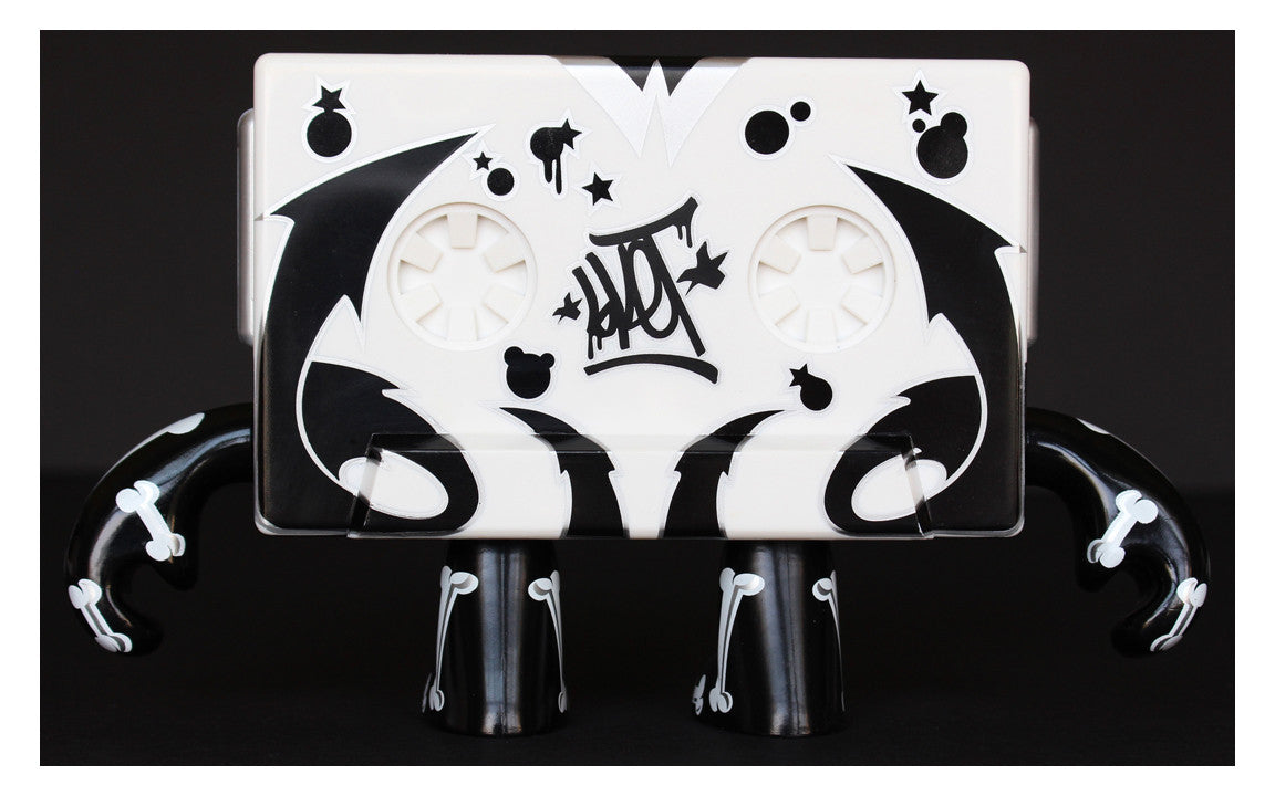 Skull Dolbee Figure